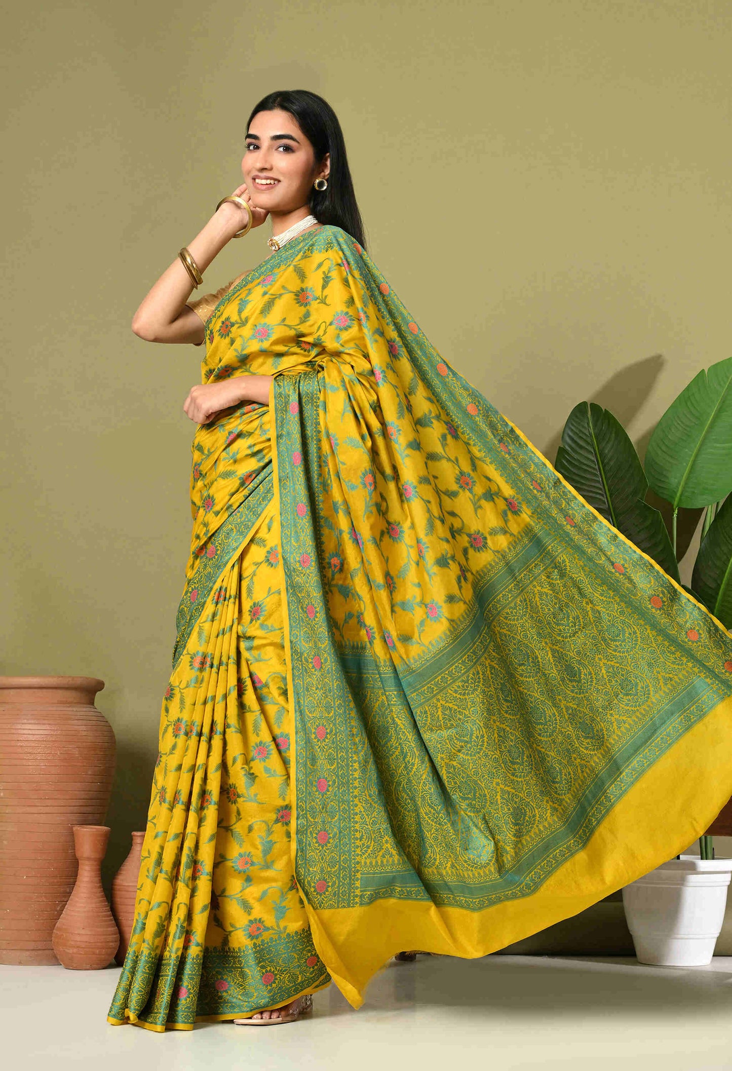 Best Banarasi Silk Saree With Tilphi Work