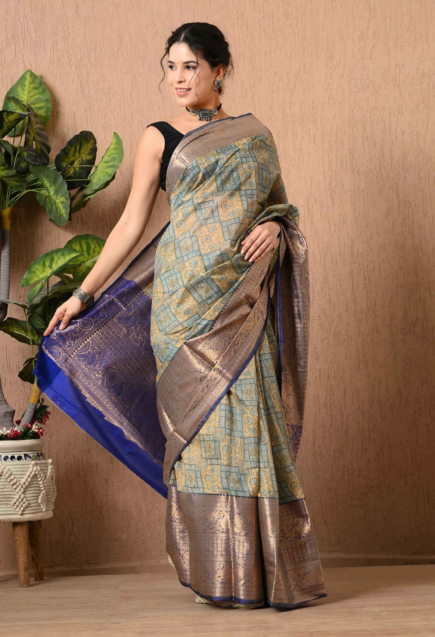 Cotton Saree With Ethnic Motif Work