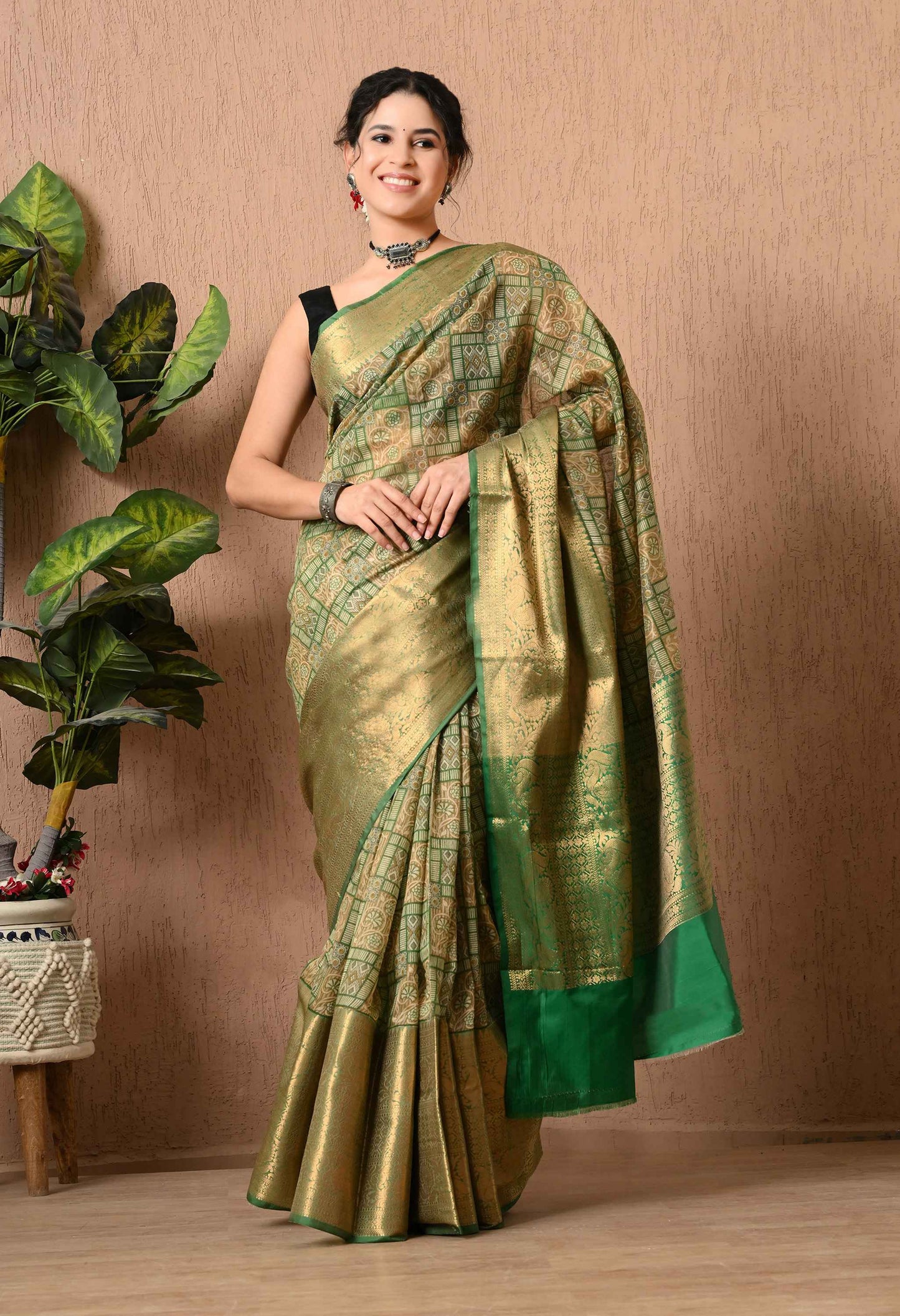 Cotton Saree With Ethnic Motif Work