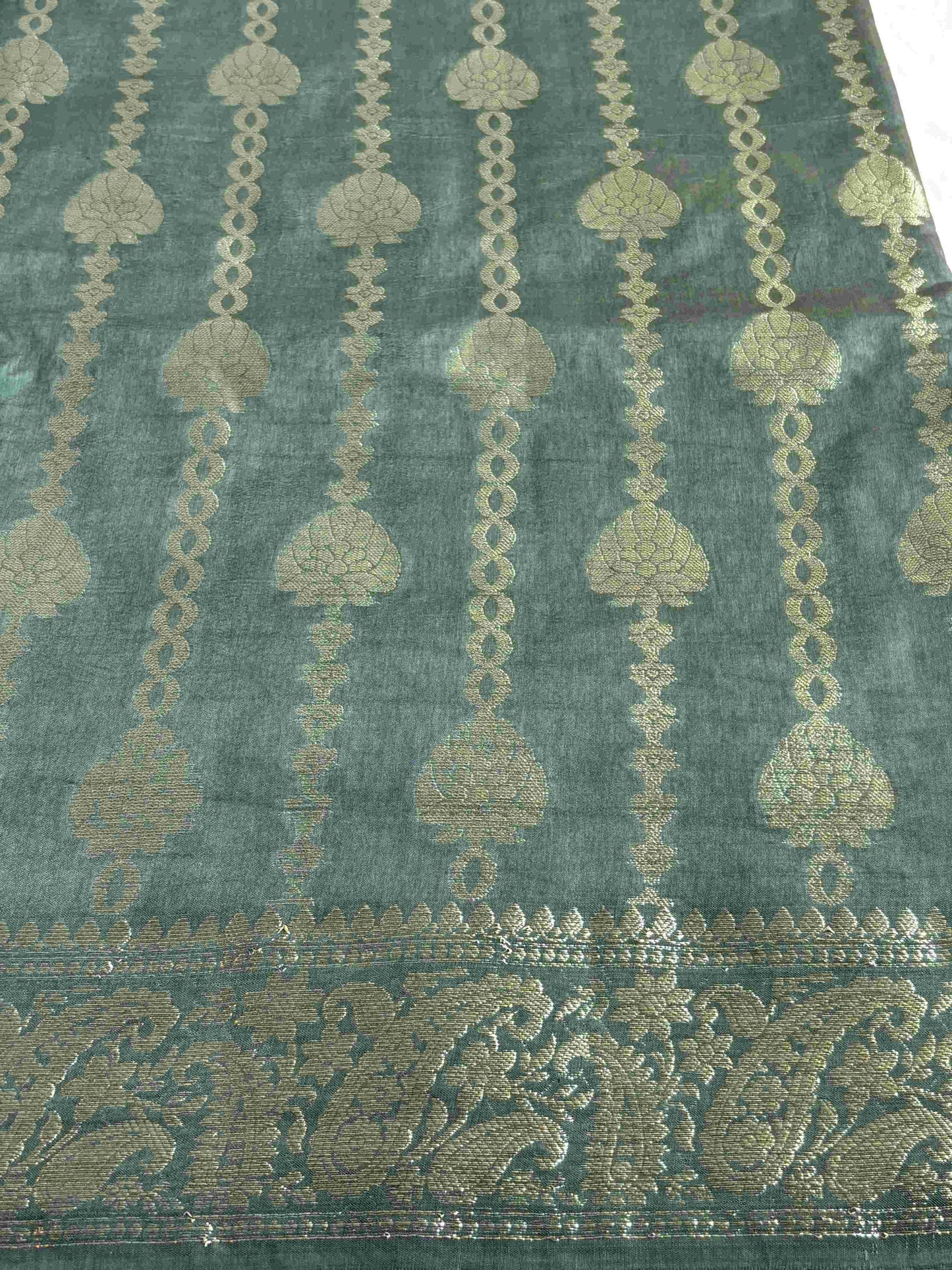 Silk Jari Banarsi Saree