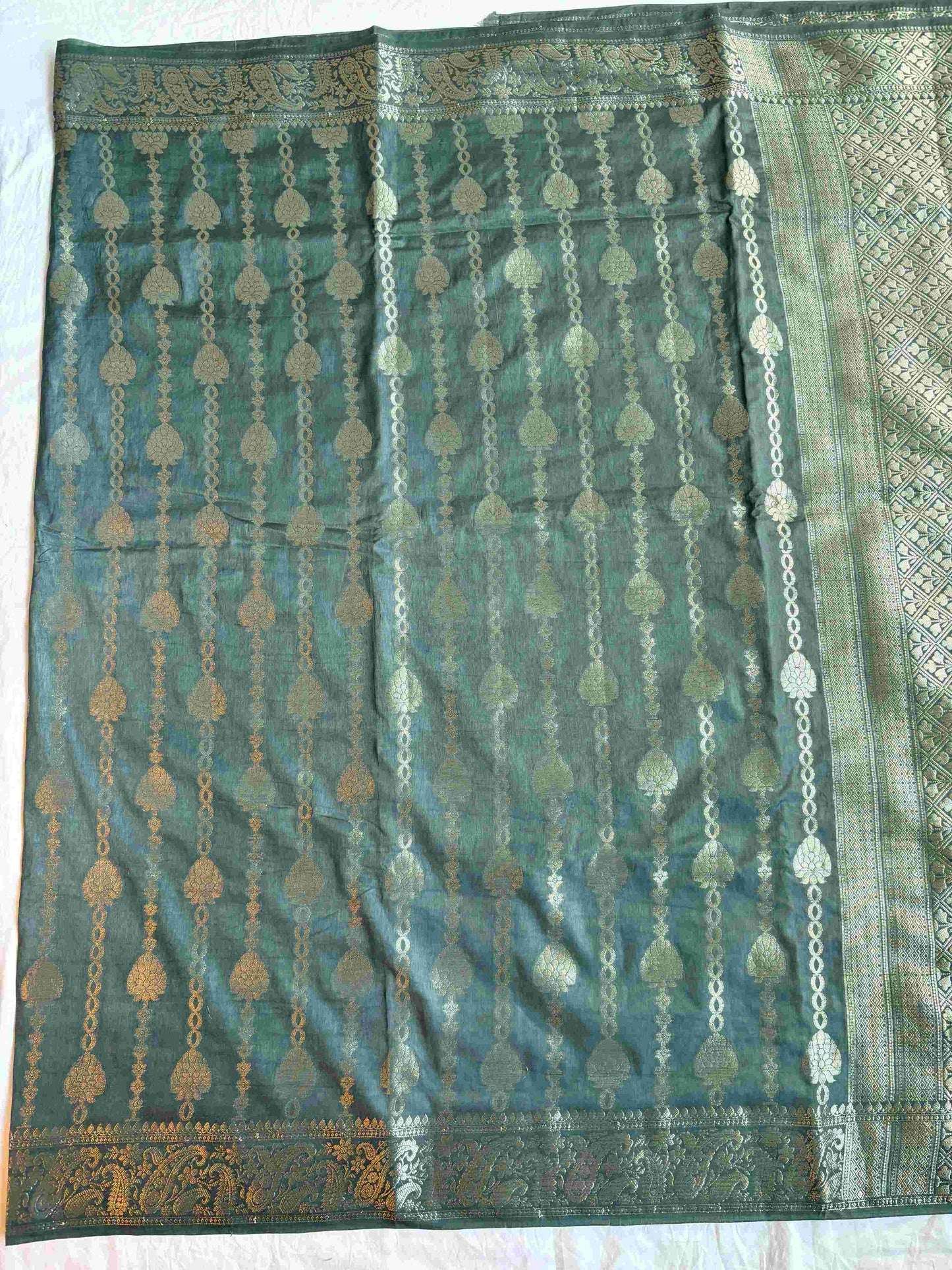 Silk Jari Banarsi Saree