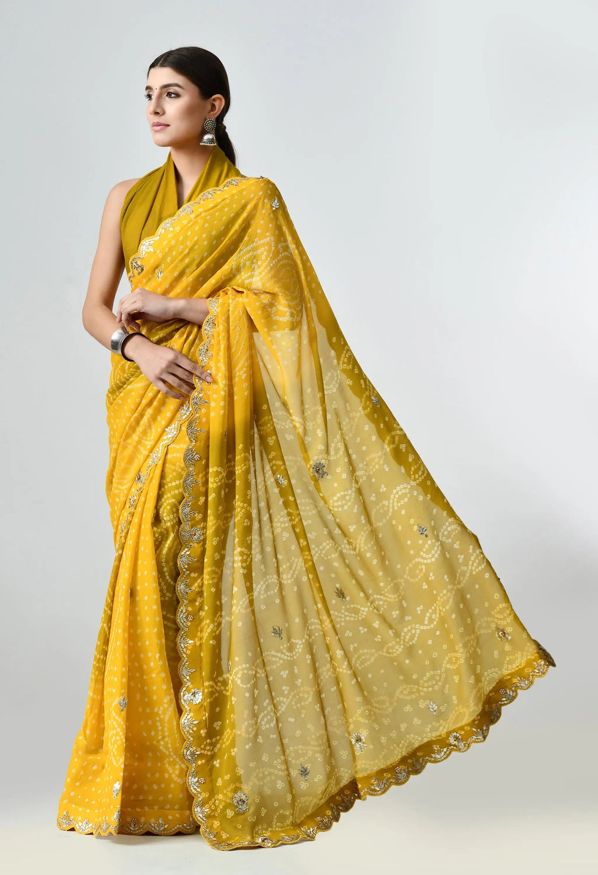best rakhi gifts for sister yellow saree 